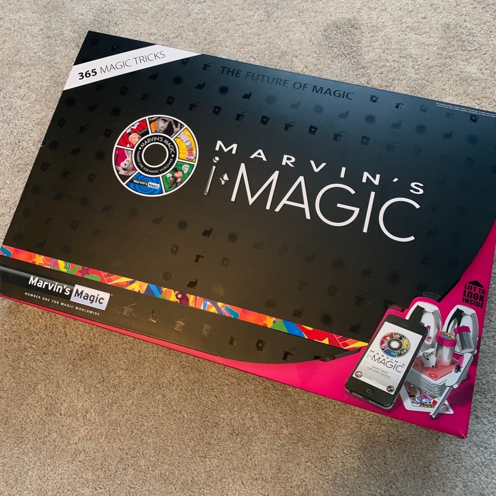 Marvin’s iMagic interactive Box of Tricks Set